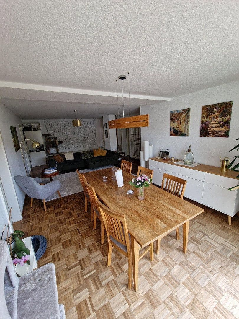 Pronájem bytu 3+kk 98 m², Hauptstrasse 90, Winnenden, Bádensko-Württembersko Pronájem bytu 3+kk 98 m², Hauptstrasse 90, Winnenden, Bádensko-Württembersko