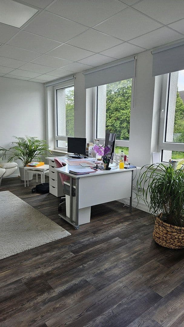 Pronájem kanceláře 188 m², Heiligenhaus, Severní Porýní-Vestfálsko Pronájem kanceláře 188 m², Heiligenhaus, Severní Porýní-Vestfálsko