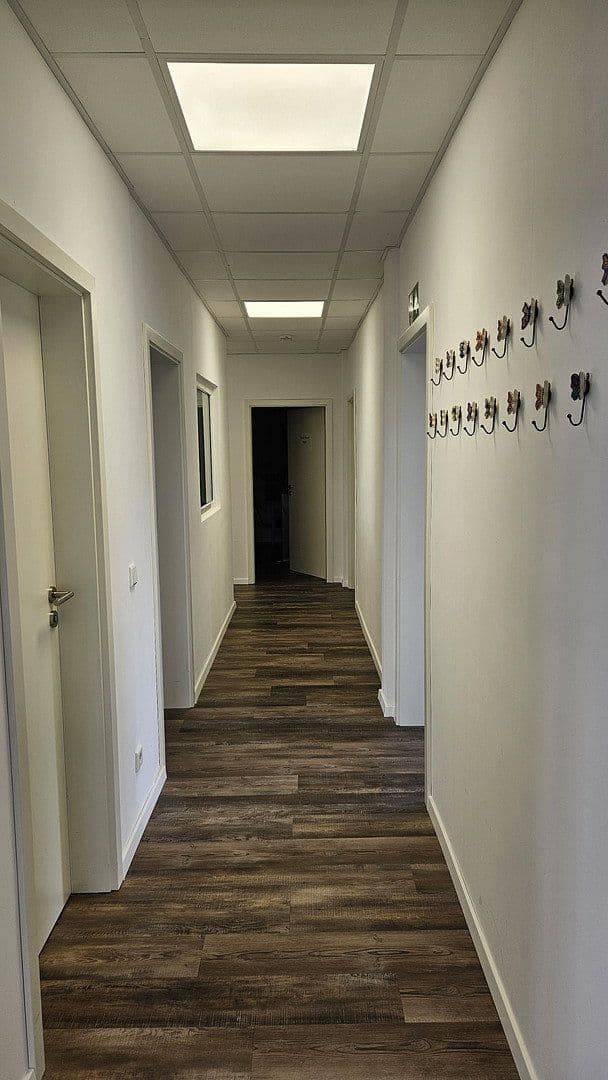 Pronájem kanceláře 188 m², Heiligenhaus, Severní Porýní-Vestfálsko Pronájem kanceláře 188 m², Heiligenhaus, Severní Porýní-Vestfálsko