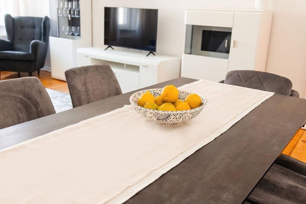 Pronájem bytu 2+1 62 m², Schlegelstrasse 11, Berlin, Berlín Pronájem bytu 2+1 62 m², Schlegelstrasse 11, Berlin, Berlín