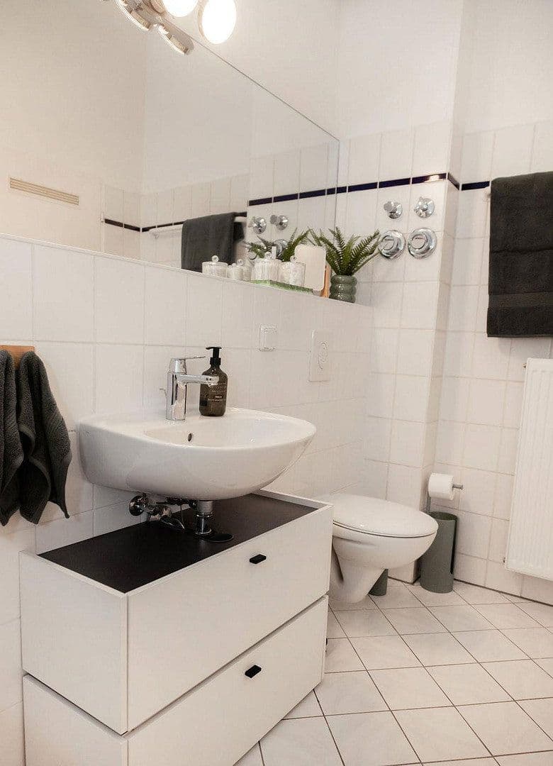 Pronájem bytu 2+1 62 m², Schlegelstrasse 11, Berlin, Berlín Pronájem bytu 2+1 62 m², Schlegelstrasse 11, Berlin, Berlín