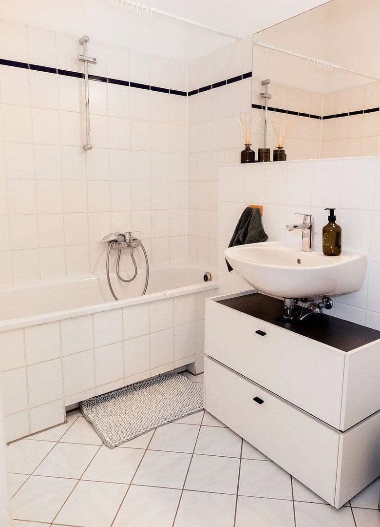 Pronájem bytu 2+1 62 m², Schlegelstrasse 11, Berlin, Berlín Pronájem bytu 2+1 62 m², Schlegelstrasse 11, Berlin, Berlín
