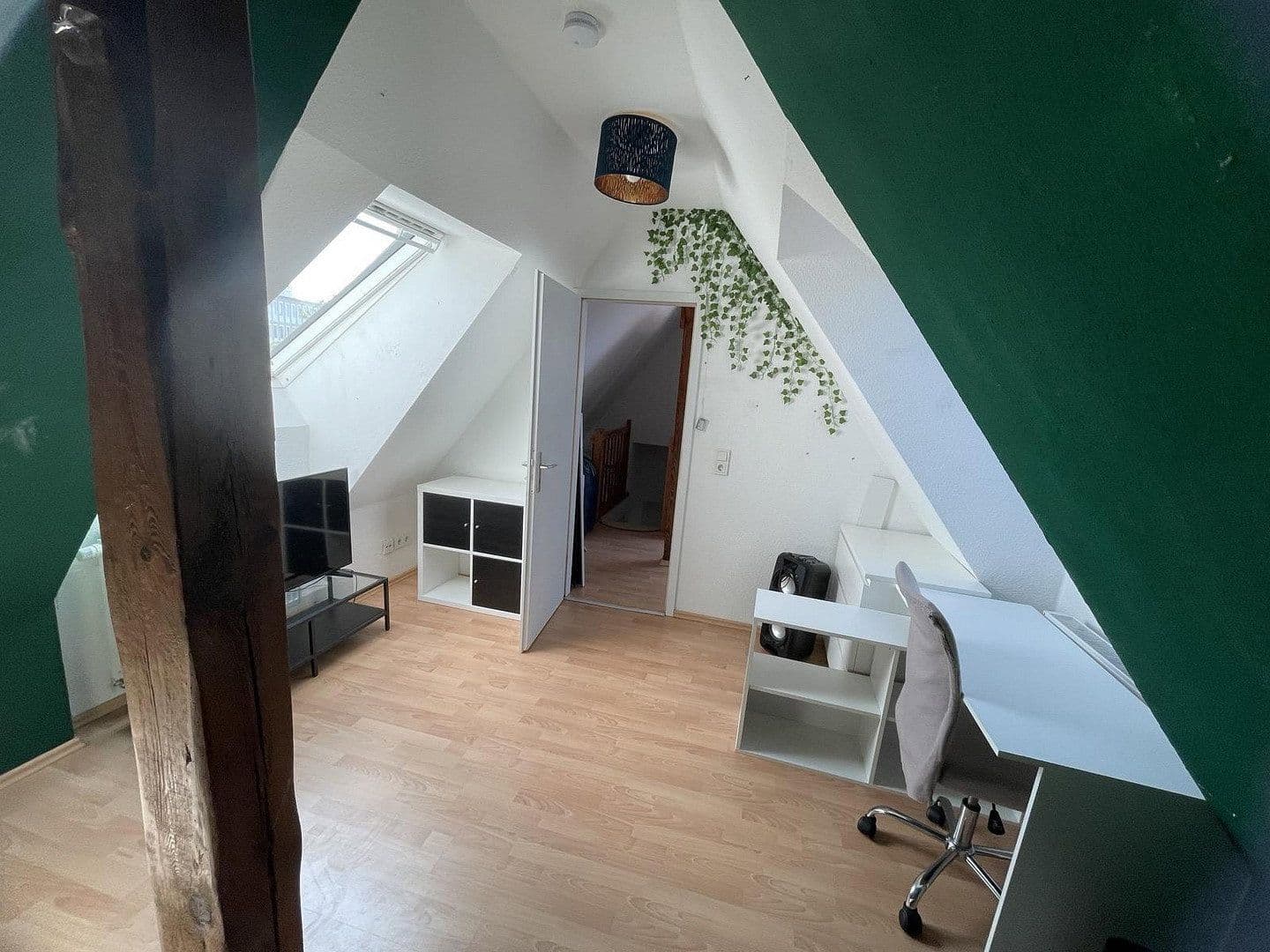 Pronájem bytu 3+1 80 m², Rostock, Mecklenburg-Vorpommern Pronájem bytu 3+1 80 m², Rostock, Mecklenburg-Vorpommern