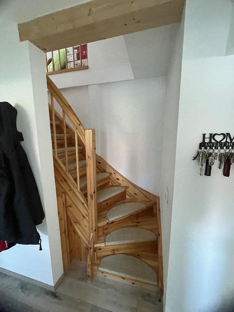 Pronájem bytu 3+1 80 m², Rostock, Mecklenburg-Vorpommern Pronájem bytu 3+1 80 m², Rostock, Mecklenburg-Vorpommern