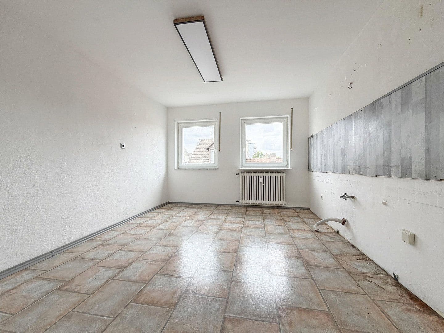Prodej bytu 3+1 88 m², Ludwigshafen, Porýní-Falc Prodej bytu 3+1 88 m², Ludwigshafen, Porýní-Falc