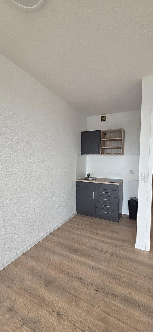 Pronájem bytu 1+1 37 m², Neusalzer Straße 77, Offenbach am Main, Hessen Pronájem bytu 1+1 37 m², Neusalzer Straße 77, Offenbach am Main, Hessen