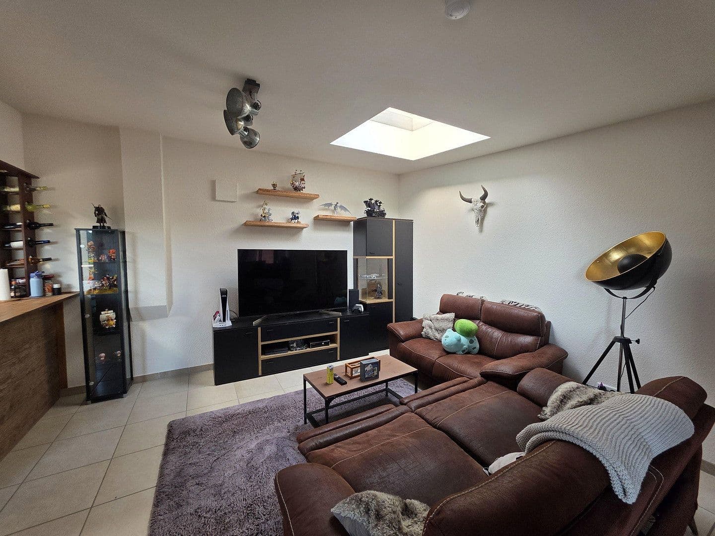 Pronájem bytu 2+kk 82 m², Forstfeldstraße 2, Kassel, Hessen Pronájem bytu 2+kk 82 m², Forstfeldstraße 2, Kassel, Hessen