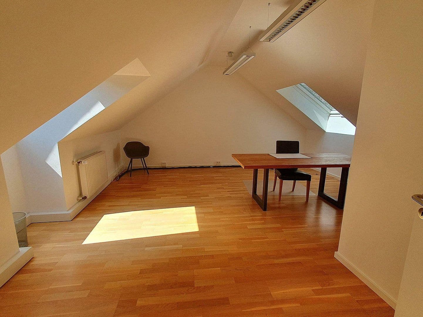 Pronájem kanceláře 60 m², München, Bavorsko Pronájem kanceláře 60 m², München, Bavorsko