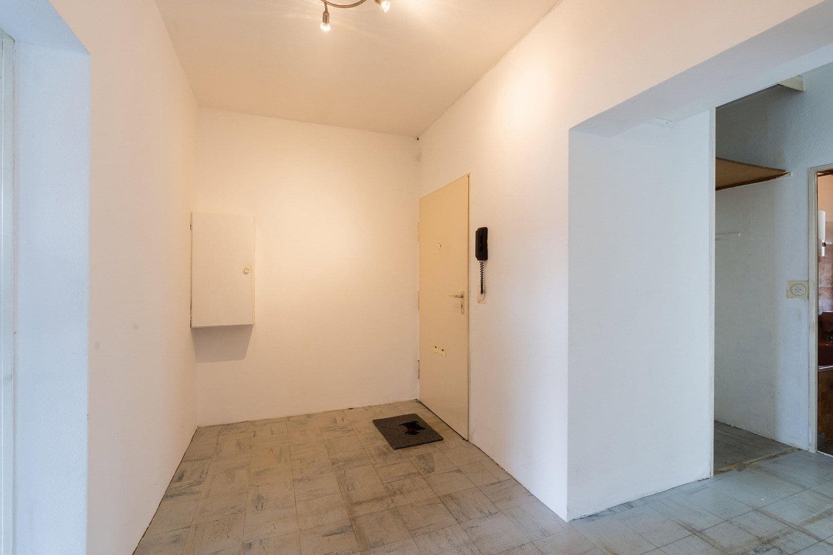 Prodej bytu 2+kk 78 m², Fritz-Werner-Straße 3, Berlin, Berlín Prodej bytu 2+kk 78 m², Fritz-Werner-Straße 3, Berlin, Berlín