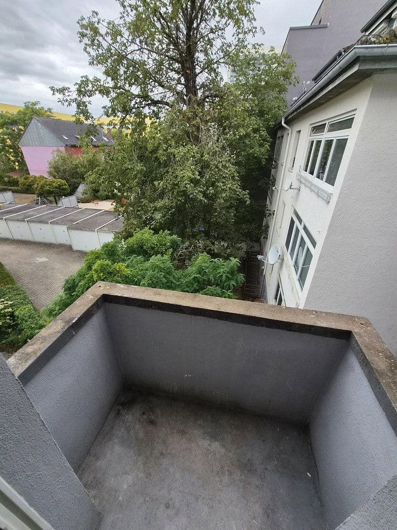 Pronájem bytu 3+1 80 m², Lorenzstr. 2, Karlsruhe, Bádensko-Württembersko Pronájem bytu 3+1 80 m², Lorenzstr. 2, Karlsruhe, Bádensko-Württembersko