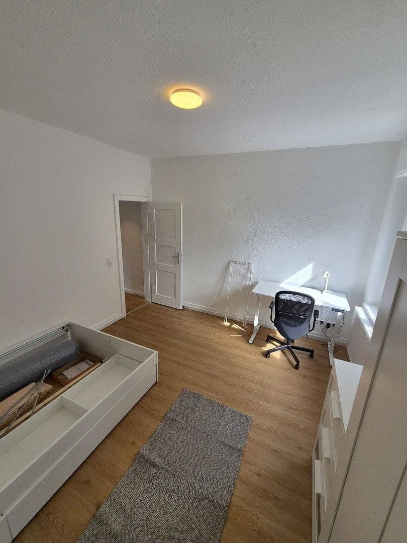 Pronájem bytu 3+1 80 m², Lorenzstr. 2, Karlsruhe, Bádensko-Württembersko Pronájem bytu 3+1 80 m², Lorenzstr. 2, Karlsruhe, Bádensko-Württembersko