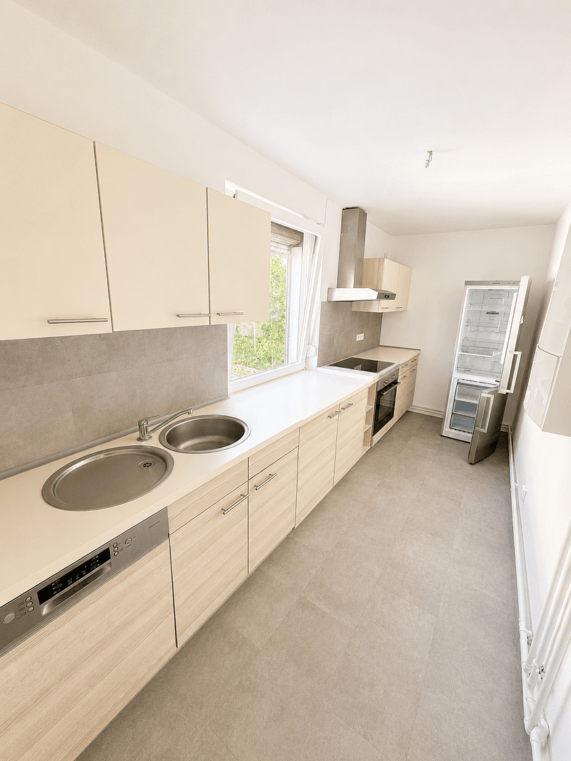 Prodej bytu 3+1 71 m², Platter Straße 12, Wiesbaden, Hessen Prodej bytu 3+1 71 m², Platter Straße 12, Wiesbaden, Hessen