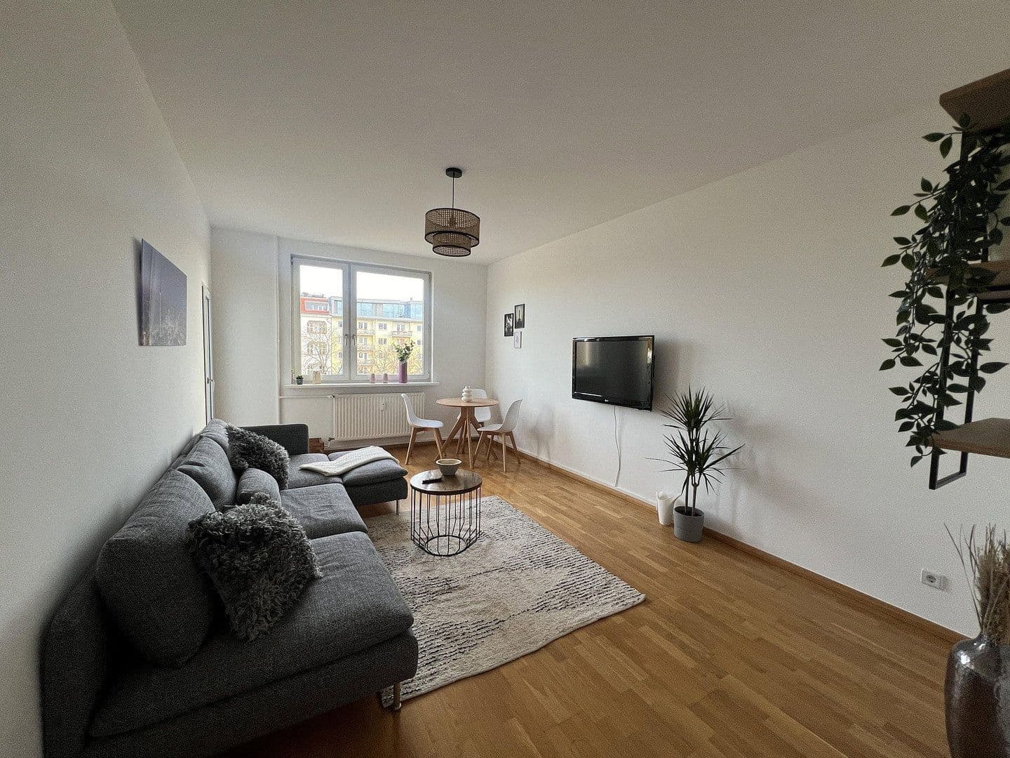Prodej bytu 2+1 47 m², Berlin, Berlín Prodej bytu 2+1 47 m², Berlin, Berlín