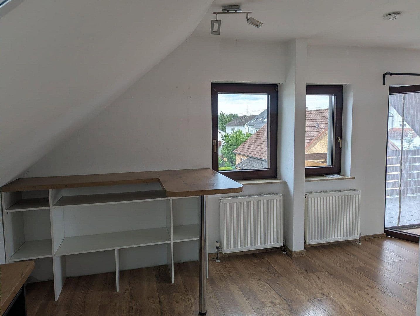 Prodej bytu 2+1 62 m², Nackenheim, Porýní-Falc Prodej bytu 2+1 62 m², Nackenheim, Porýní-Falc