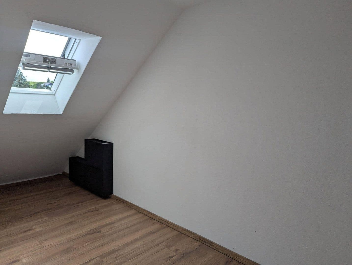 Prodej bytu 2+1 62 m², Nackenheim, Porýní-Falc Prodej bytu 2+1 62 m², Nackenheim, Porýní-Falc