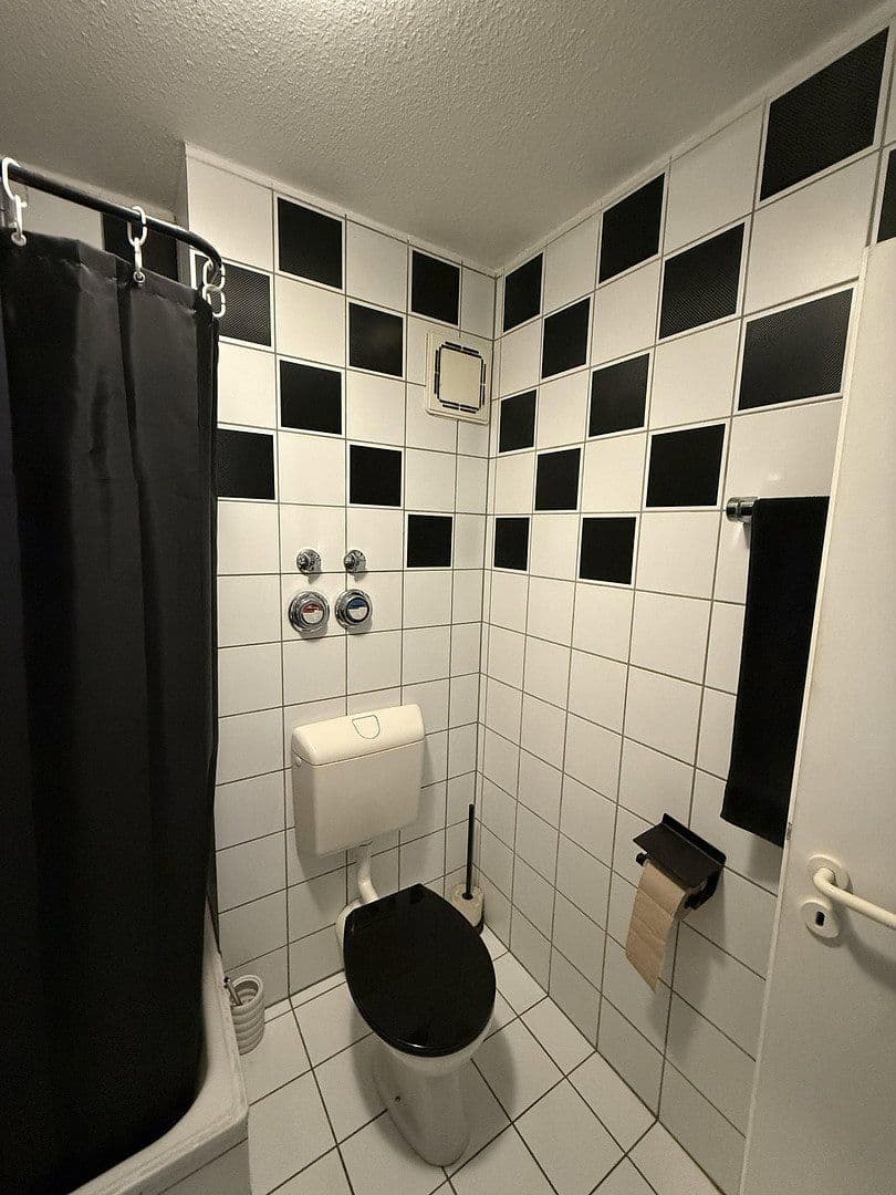 Prodej bytu 2+1 34 m², Grebensteiner Straße 8, Kassel, Hessen Prodej bytu 2+1 34 m², Grebensteiner Straße 8, Kassel, Hessen