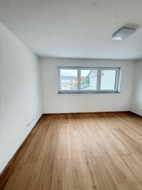 Pronájem bytu 3+1 65 m², Schubertstr 9, Ketsch, Bádensko-Württembersko Pronájem bytu 3+1 65 m², Schubertstr 9, Ketsch, Bádensko-Württembersko