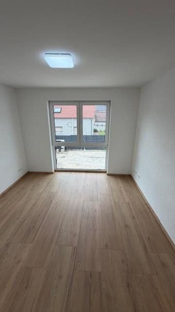 Pronájem bytu 2+1 58 m², Ketsch, Bádensko-Württembersko Pronájem bytu 2+1 58 m², Ketsch, Bádensko-Württembersko