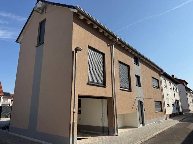 Pronájem bytu 2+1 58 m², Ketsch, Bádensko-Württembersko Pronájem bytu 2+1 58 m², Ketsch, Bádensko-Württembersko