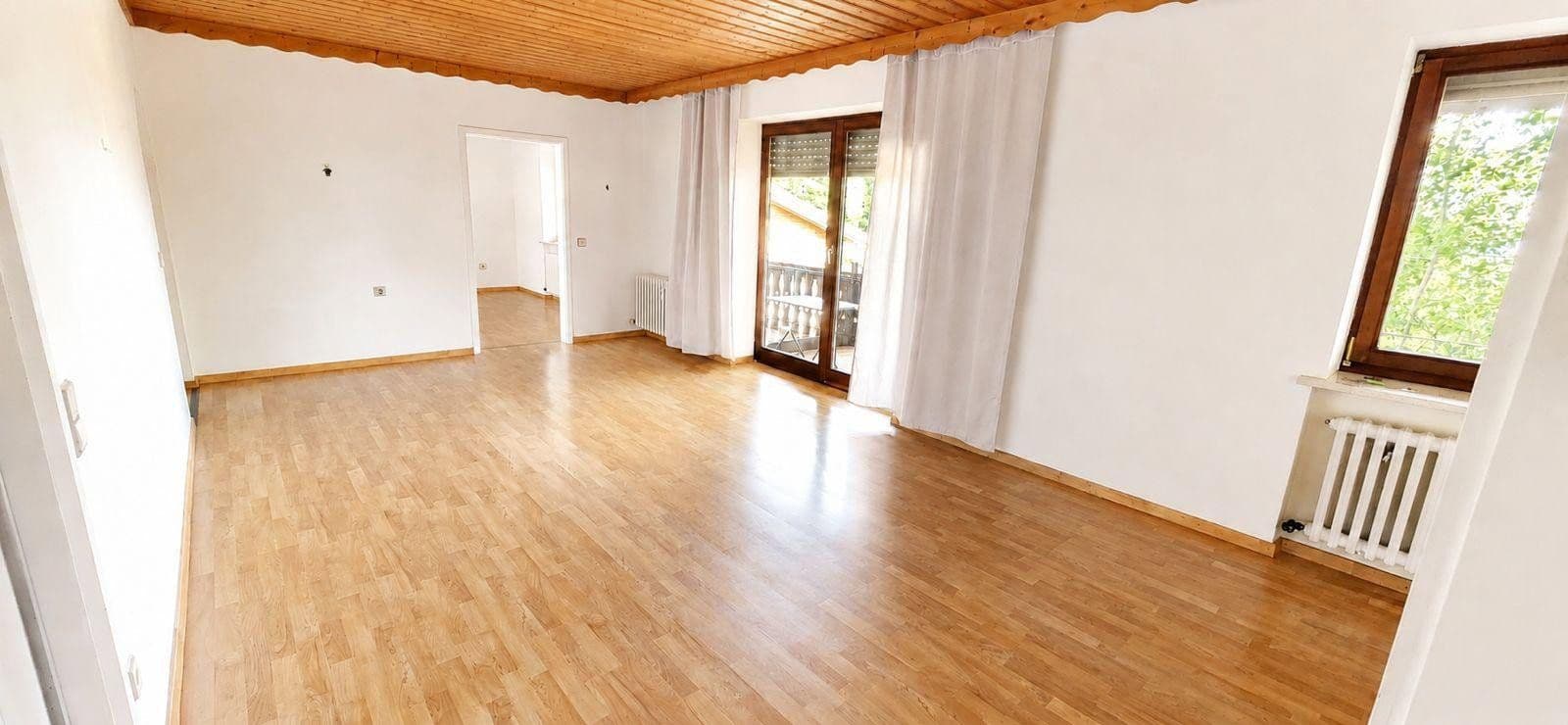 Pronájem bytu 3+1 93 m², Fuchsbergstraße 9, Mauth, Bavorsko Pronájem bytu 3+1 93 m², Fuchsbergstraße 9, Mauth, Bavorsko