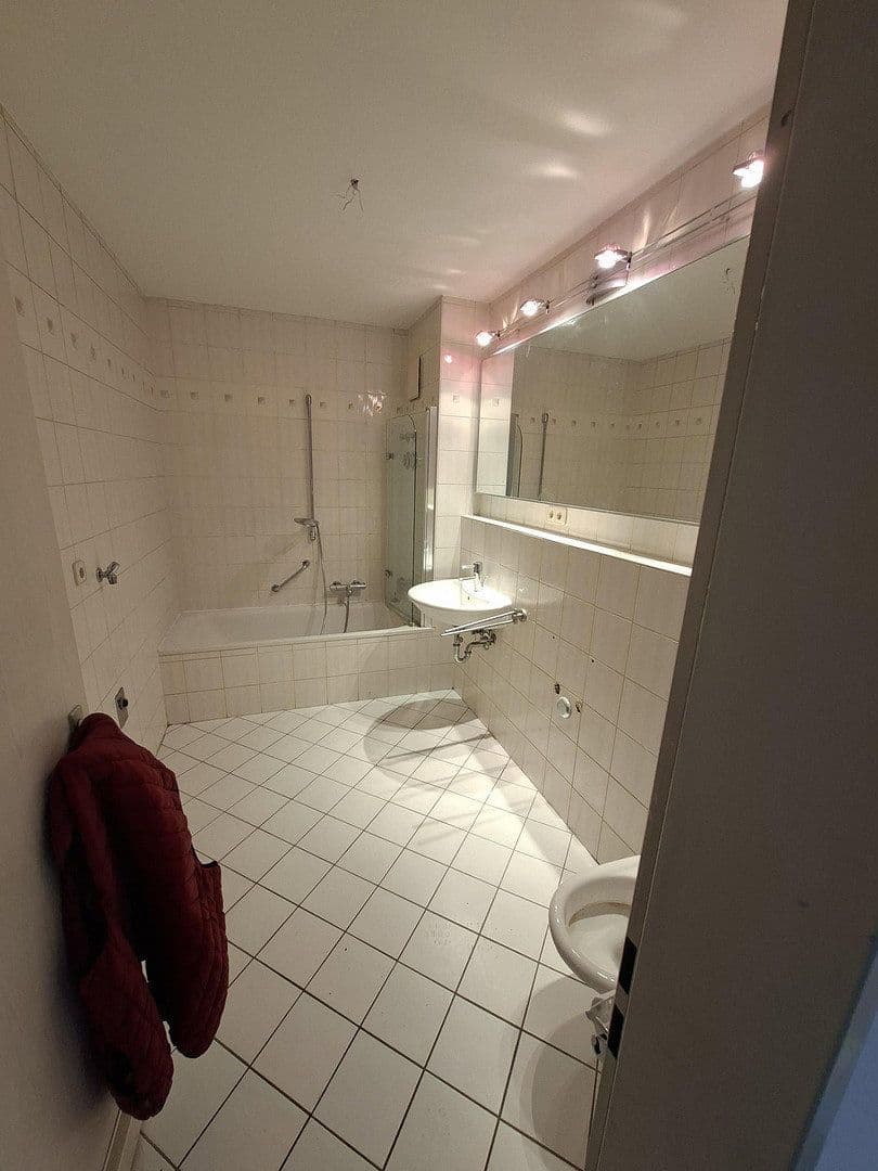 Pronájem bytu 3+1 88 m², Am Rathaus 2/ Friedhofstrasse 1, Kist, Bavorsko Pronájem bytu 3+1 88 m², Am Rathaus 2/ Friedhofstrasse 1, Kist, Bavorsko