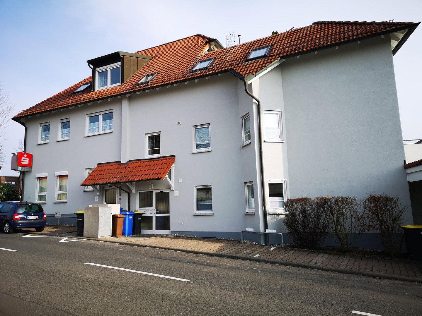 Pronájem bytu 3+1 88 m², Am Rathaus 2/ Friedhofstrasse 1, Kist, Bavorsko Pronájem bytu 3+1 88 m², Am Rathaus 2/ Friedhofstrasse 1, Kist, Bavorsko
