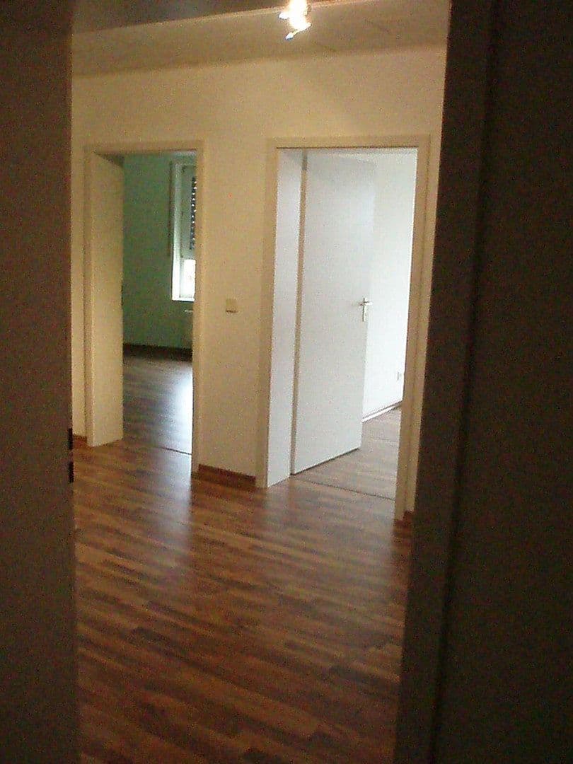 Pronájem bytu 3+1 88 m², Am Rathaus 2/ Friedhofstrasse 1, Kist, Bavorsko Pronájem bytu 3+1 88 m², Am Rathaus 2/ Friedhofstrasse 1, Kist, Bavorsko