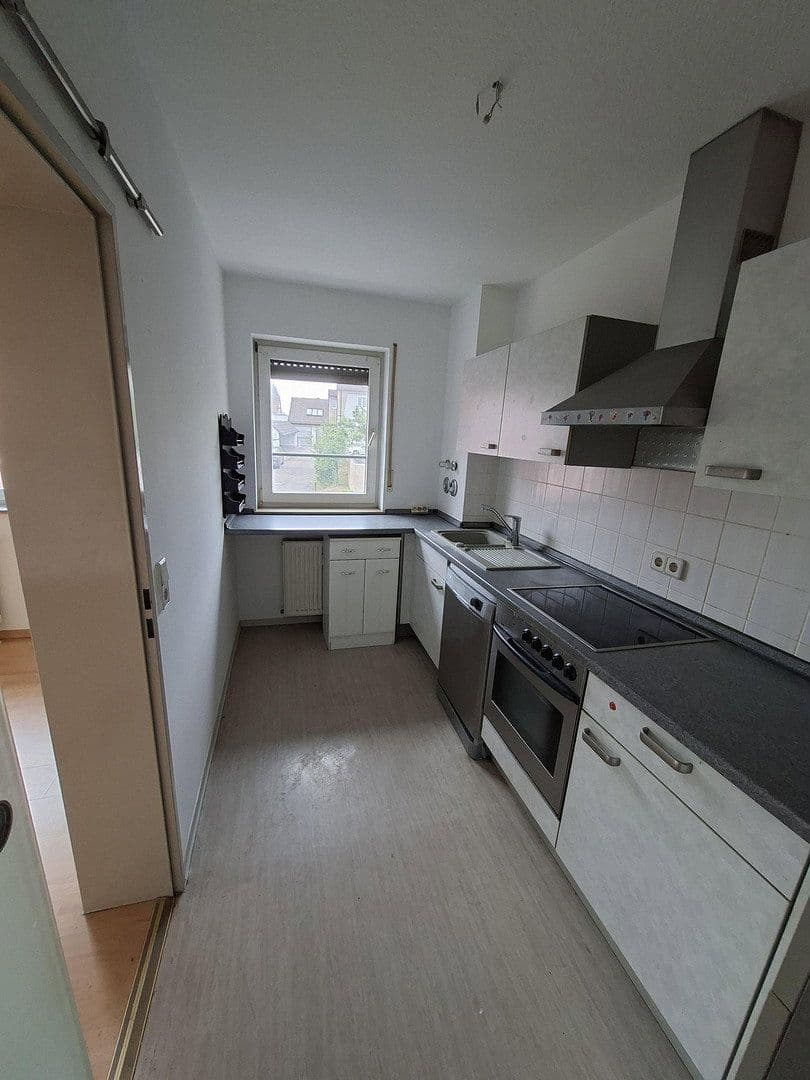 Pronájem bytu 3+1 88 m², Am Rathaus 2/ Friedhofstrasse 1, Kist, Bavorsko Pronájem bytu 3+1 88 m², Am Rathaus 2/ Friedhofstrasse 1, Kist, Bavorsko