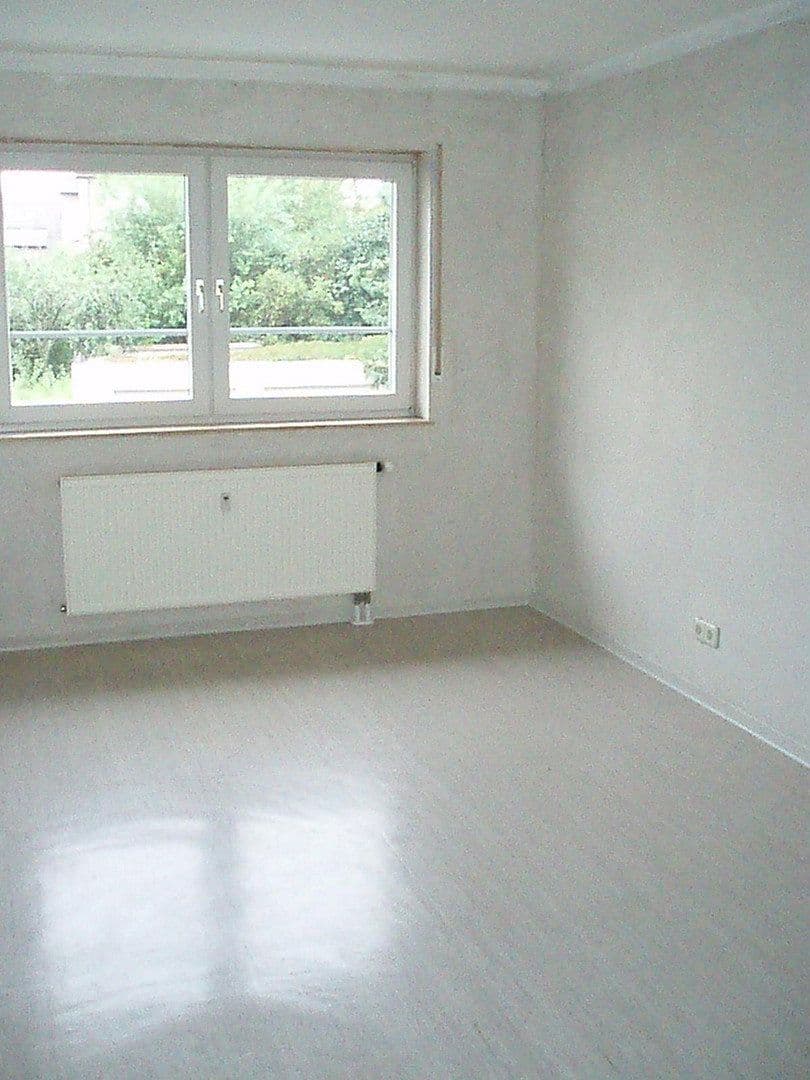 Pronájem bytu 3+1 88 m², Am Rathaus 2/ Friedhofstrasse 1, Kist, Bavorsko Pronájem bytu 3+1 88 m², Am Rathaus 2/ Friedhofstrasse 1, Kist, Bavorsko