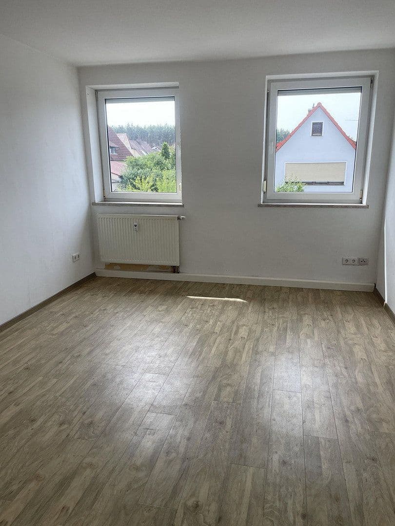 Pronájem bytu 3+1 67 m², Bergstr. 6, Oberreichenbach, Bavorsko Pronájem bytu 3+1 67 m², Bergstr. 6, Oberreichenbach, Bavorsko