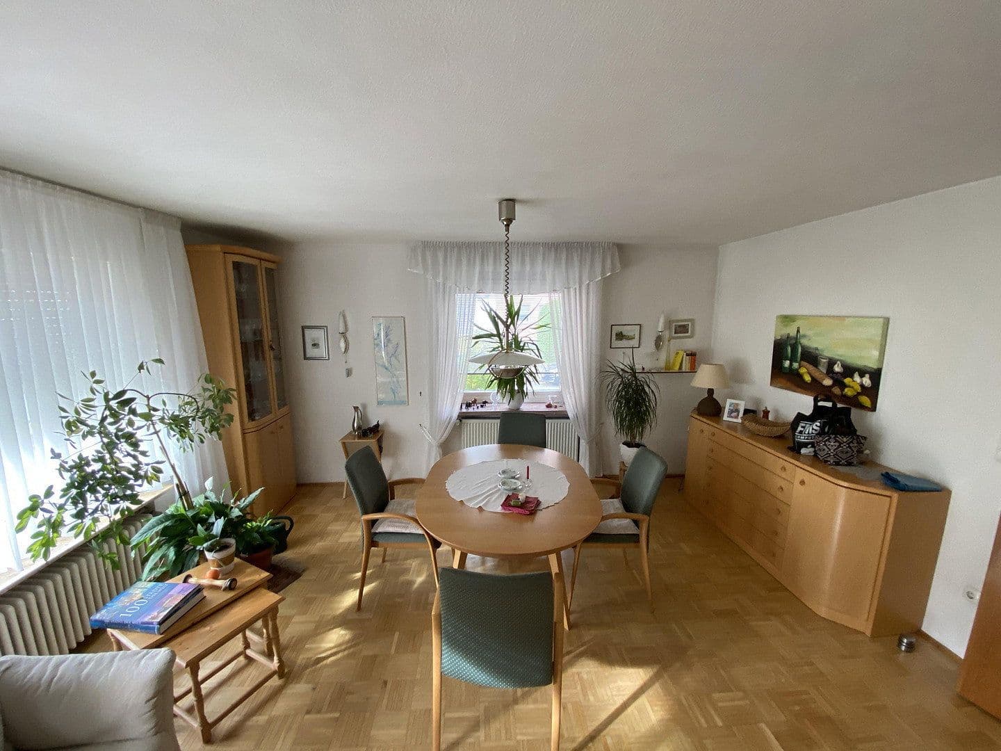 Prodej domu 240 m², pozemek 500 m², Marienbader Straße, Erlangen, Bavorsko Prodej domu 240 m², pozemek 500 m², Marienbader Straße, Erlangen, Bavorsko