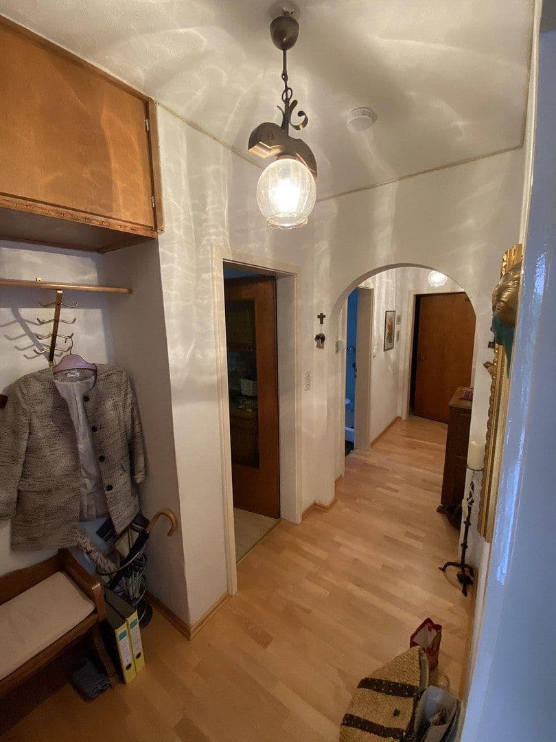 Prodej domu 240 m², pozemek 500 m², Marienbader Straße, Erlangen, Bavorsko Prodej domu 240 m², pozemek 500 m², Marienbader Straße, Erlangen, Bavorsko