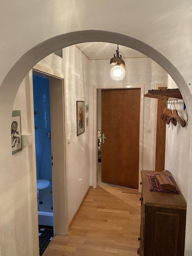 Prodej domu 240 m², pozemek 500 m², Marienbader Straße, Erlangen, Bavorsko Prodej domu 240 m², pozemek 500 m², Marienbader Straße, Erlangen, Bavorsko