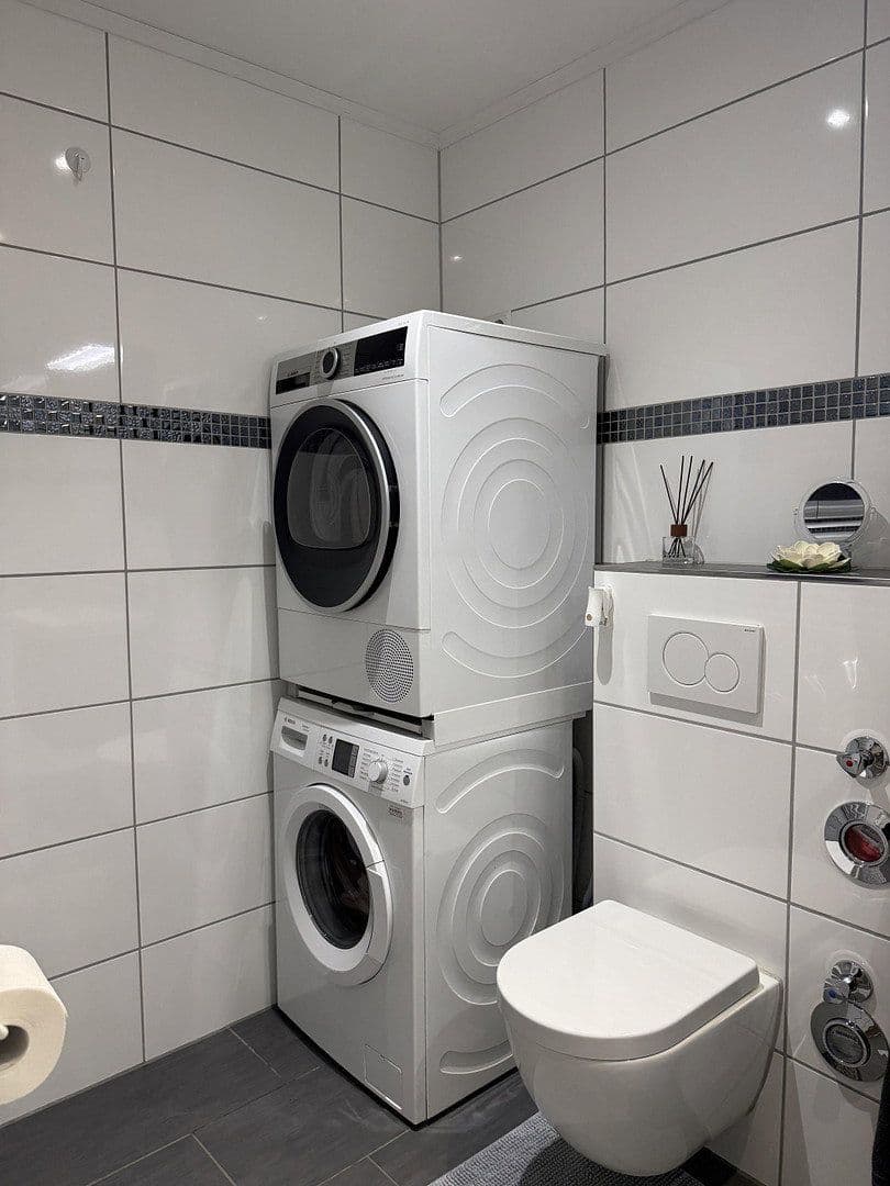 Prodej bytu 4+1 90 m², Bremen-Arbergen, Bremen Prodej bytu 4+1 90 m², Bremen-Arbergen, Bremen
