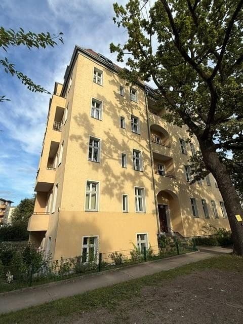 Pronájem bytu 3+1 108 m², Külzer Straße 2, Berlin, Berlín Pronájem bytu 3+1 108 m², Külzer Straße 2, Berlin, Berlín