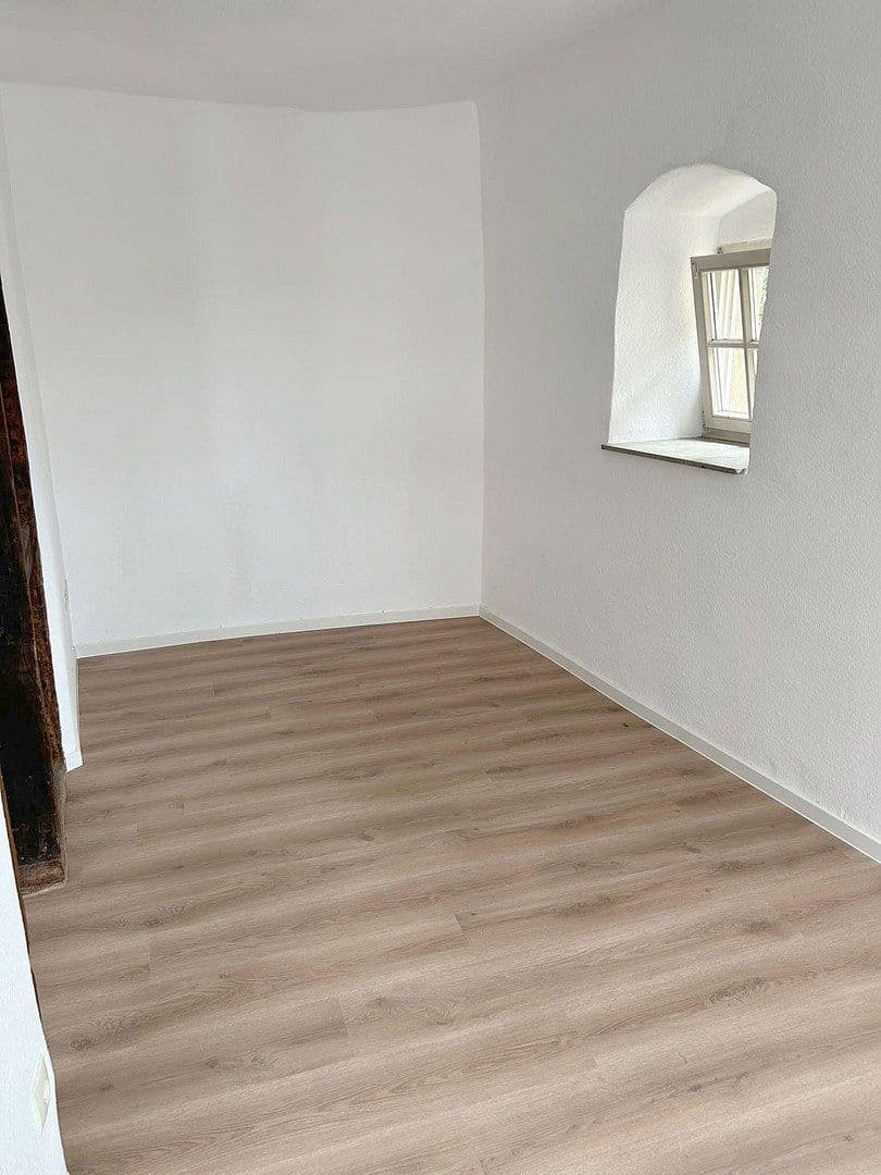 Pronájem bytu 2+1 49 m², Bad Wimpfen, Bádensko-Württembersko Pronájem bytu 2+1 49 m², Bad Wimpfen, Bádensko-Württembersko