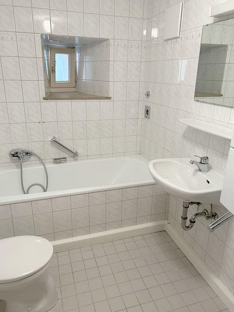 Pronájem bytu 2+1 49 m², Bad Wimpfen, Bádensko-Württembersko Pronájem bytu 2+1 49 m², Bad Wimpfen, Bádensko-Württembersko