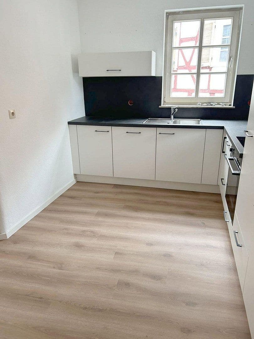 Pronájem bytu 2+1 49 m², Bad Wimpfen, Bádensko-Württembersko Pronájem bytu 2+1 49 m², Bad Wimpfen, Bádensko-Württembersko
