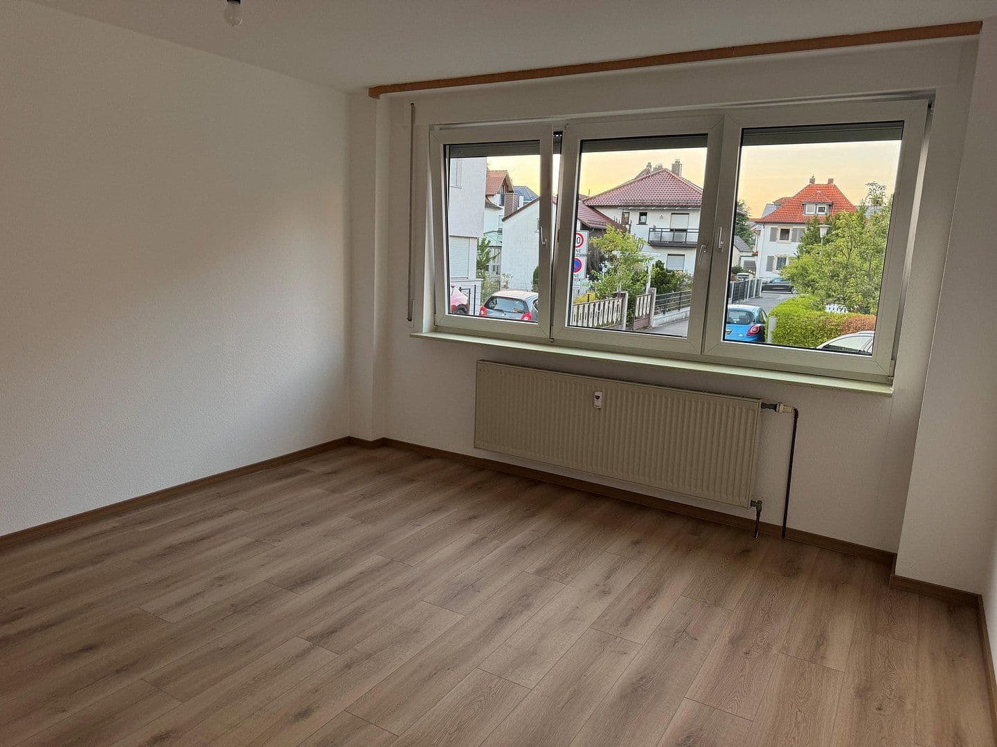 Pronájem bytu 2+1 80 m², Darmstädter Str. 26, Heppenheim, Hessen Pronájem bytu 2+1 80 m², Darmstädter Str. 26, Heppenheim, Hessen