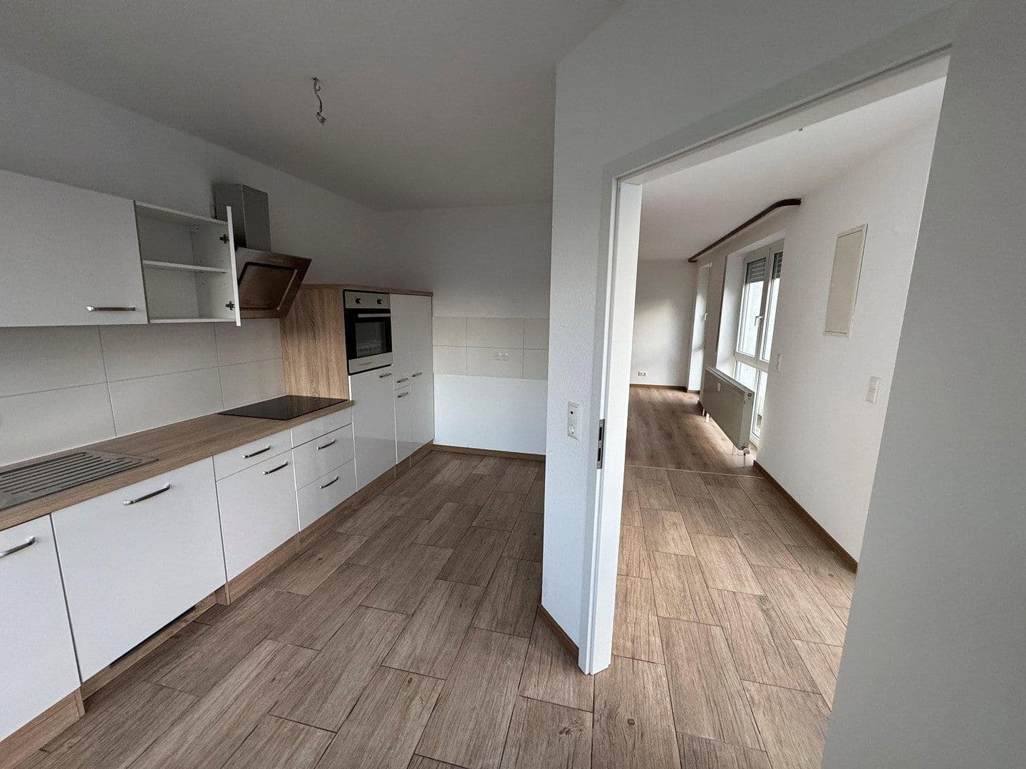Pronájem bytu 2+1 80 m², Darmstädter Str. 26, Heppenheim, Hessen Pronájem bytu 2+1 80 m², Darmstädter Str. 26, Heppenheim, Hessen