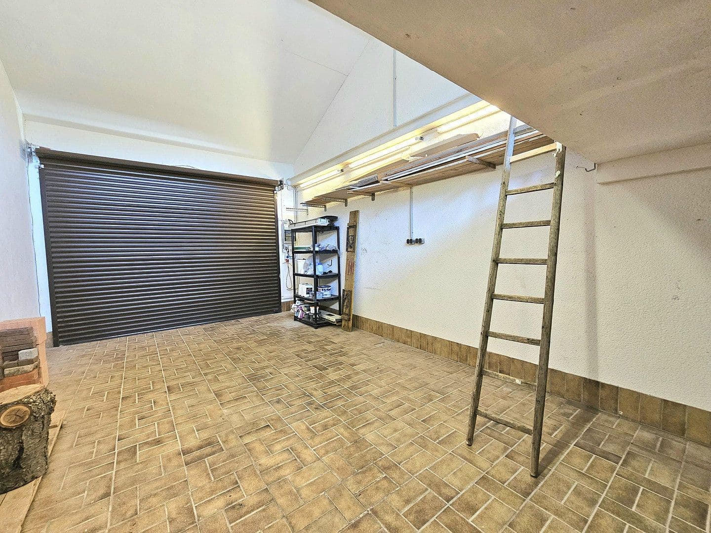 Pronájem bytu 3+kk 155 m², Feldstraße 3, Bad Soden-Salmünster, Hessen Pronájem bytu 3+kk 155 m², Feldstraße 3, Bad Soden-Salmünster, Hessen