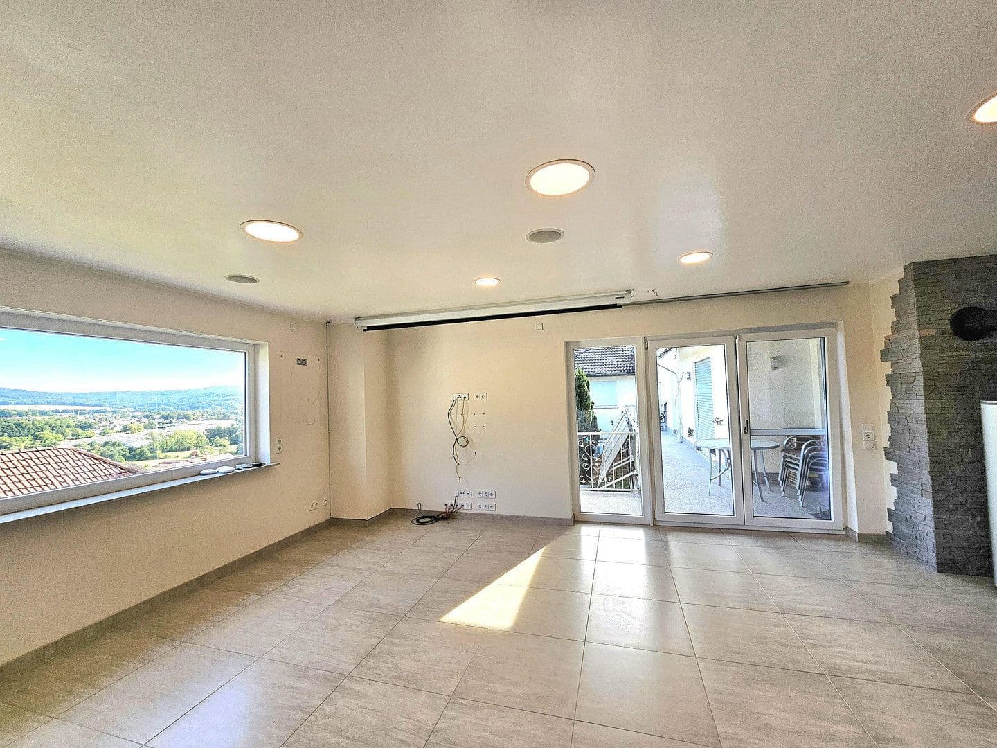 Pronájem bytu 3+kk 155 m², Feldstraße 3, Bad Soden-Salmünster, Hessen Pronájem bytu 3+kk 155 m², Feldstraße 3, Bad Soden-Salmünster, Hessen