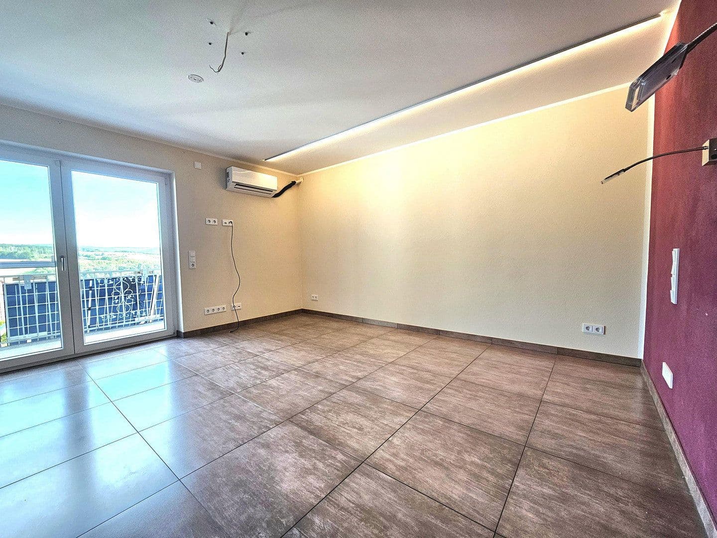 Pronájem bytu 3+kk 155 m², Feldstraße 3, Bad Soden-Salmünster, Hessen Pronájem bytu 3+kk 155 m², Feldstraße 3, Bad Soden-Salmünster, Hessen