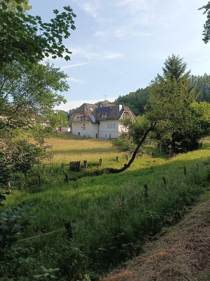 Prodej domu 240 m², pozemek 597 m², Reichshof, Severní Porýní-Vestfálsko Prodej domu 240 m², pozemek 597 m², Reichshof, Severní Porýní-Vestfálsko