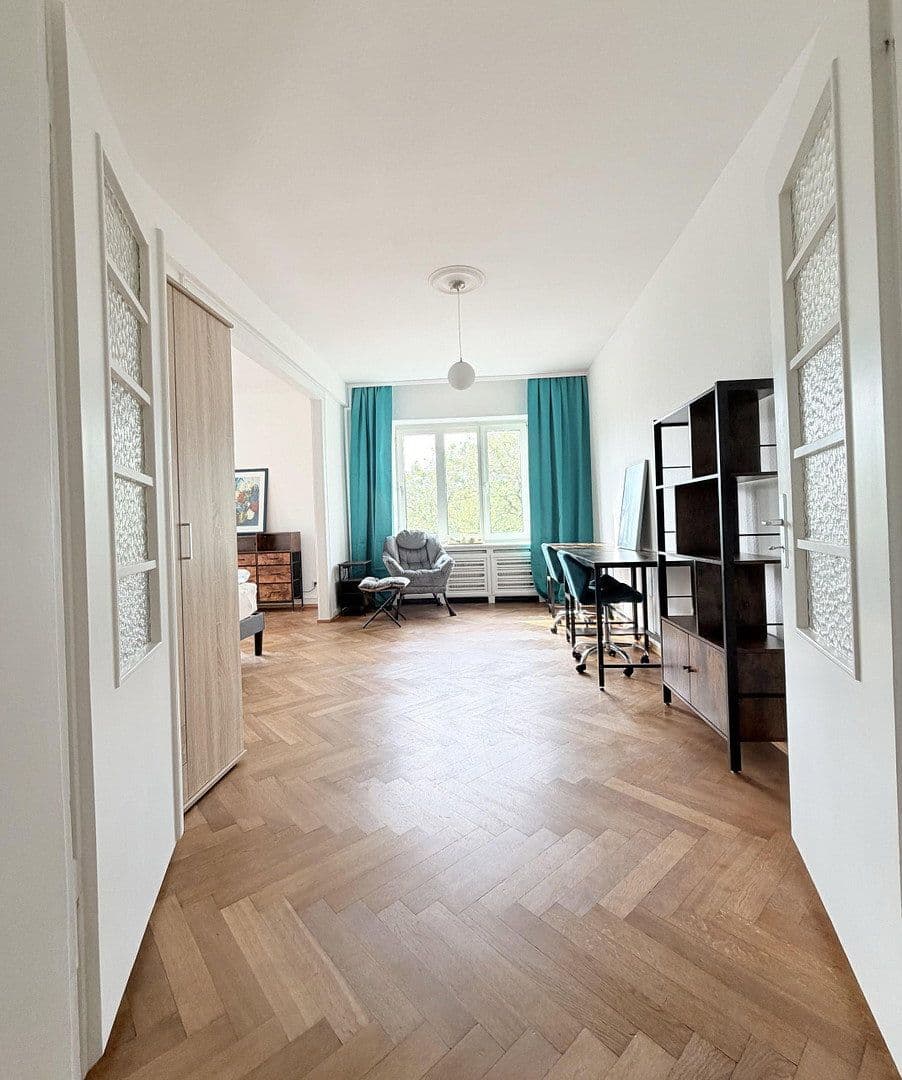 Pronájem bytu 95 m², Uerdinger Str., Düsseldorf, Severní Porýní-Vestfálsko Pronájem bytu 95 m², Uerdinger Str., Düsseldorf, Severní Porýní-Vestfálsko