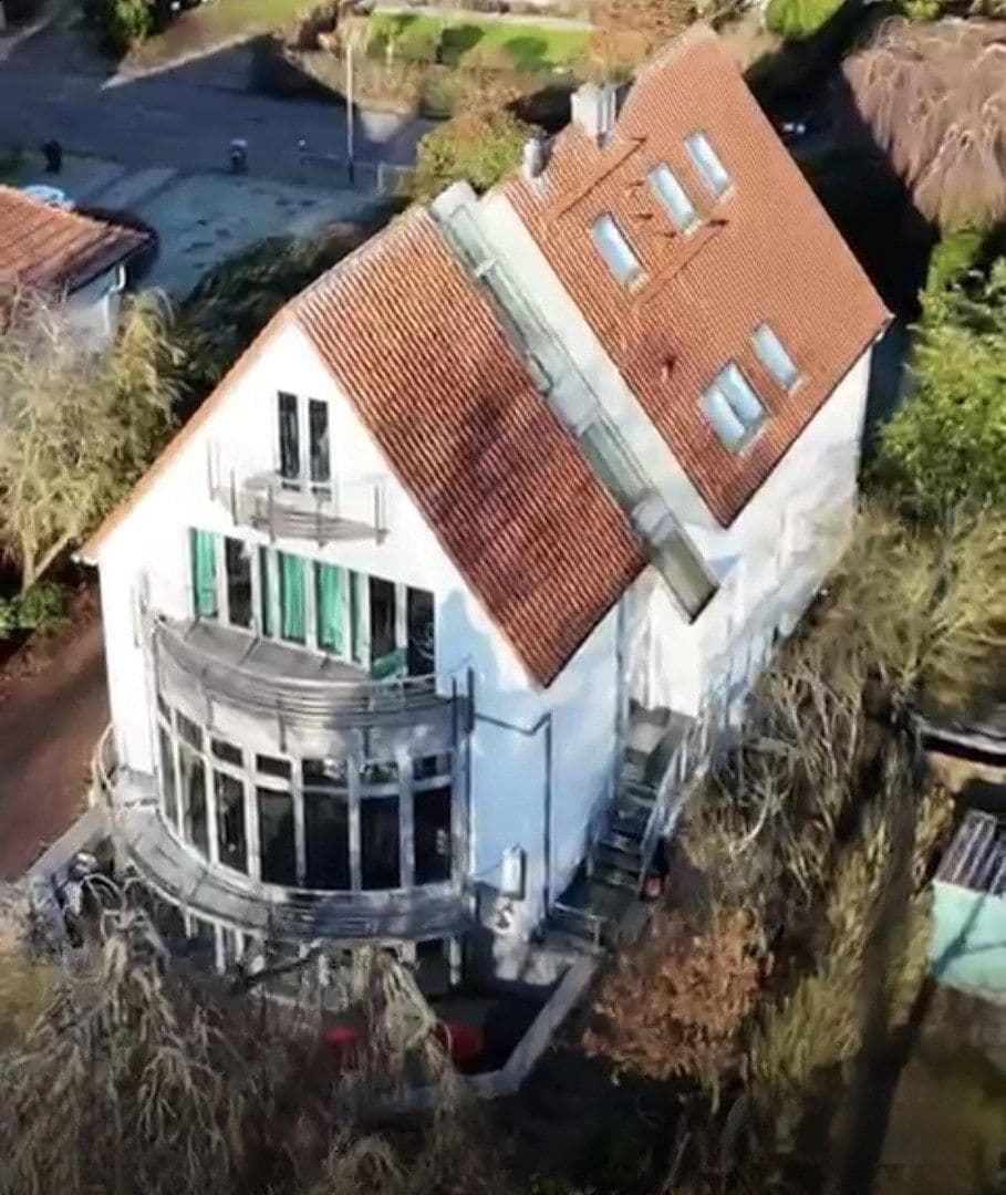 Prodej domu 280 m², pozemek 3.750 m², Bremen, Bremen Prodej domu 280 m², pozemek 3.750 m², Bremen, Bremen
