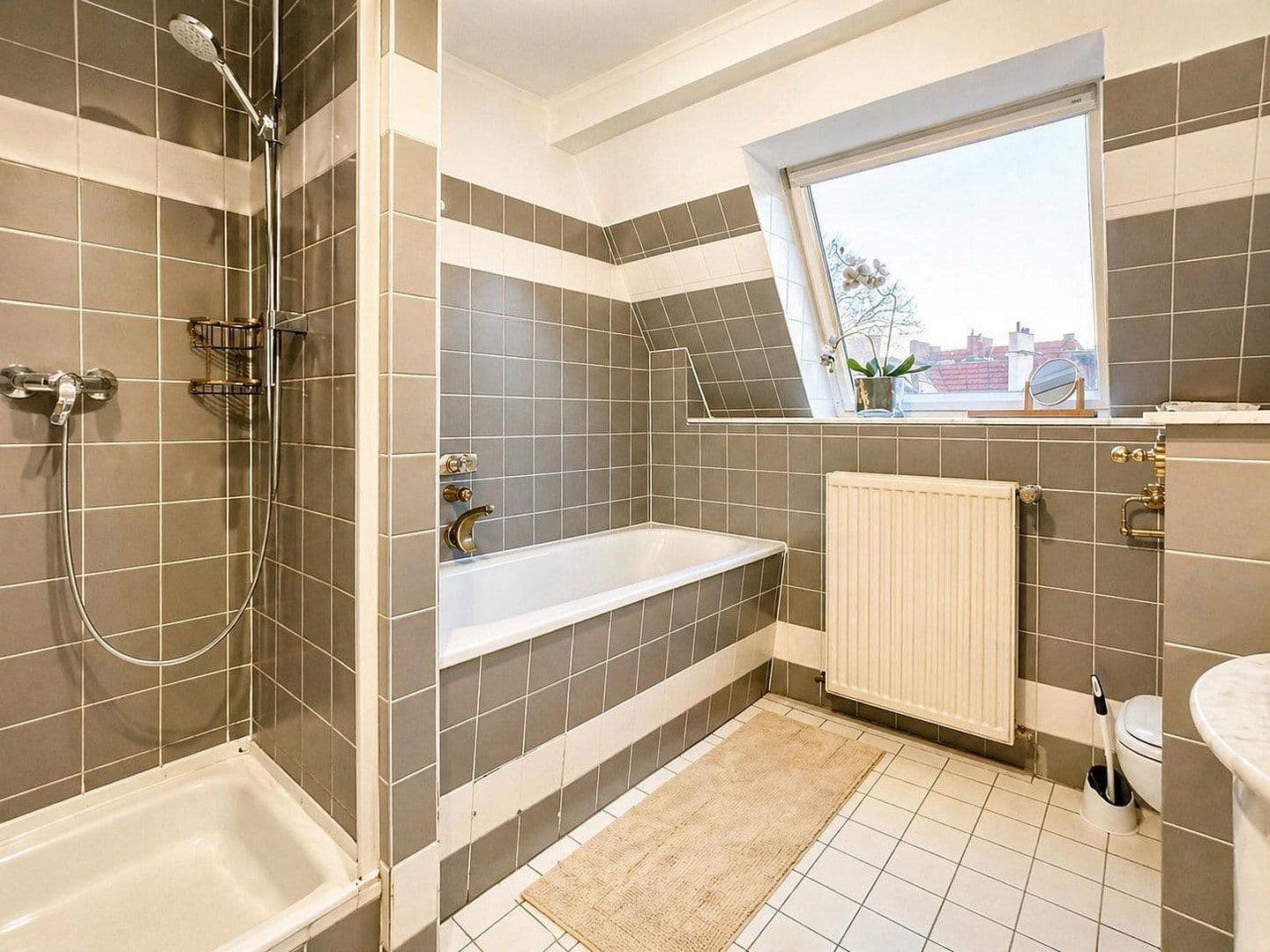 Prodej bytu 2+1 91 m², Blumenthalstrasse 13, Berlin, Berlín Prodej bytu 2+1 91 m², Blumenthalstrasse 13, Berlin, Berlín