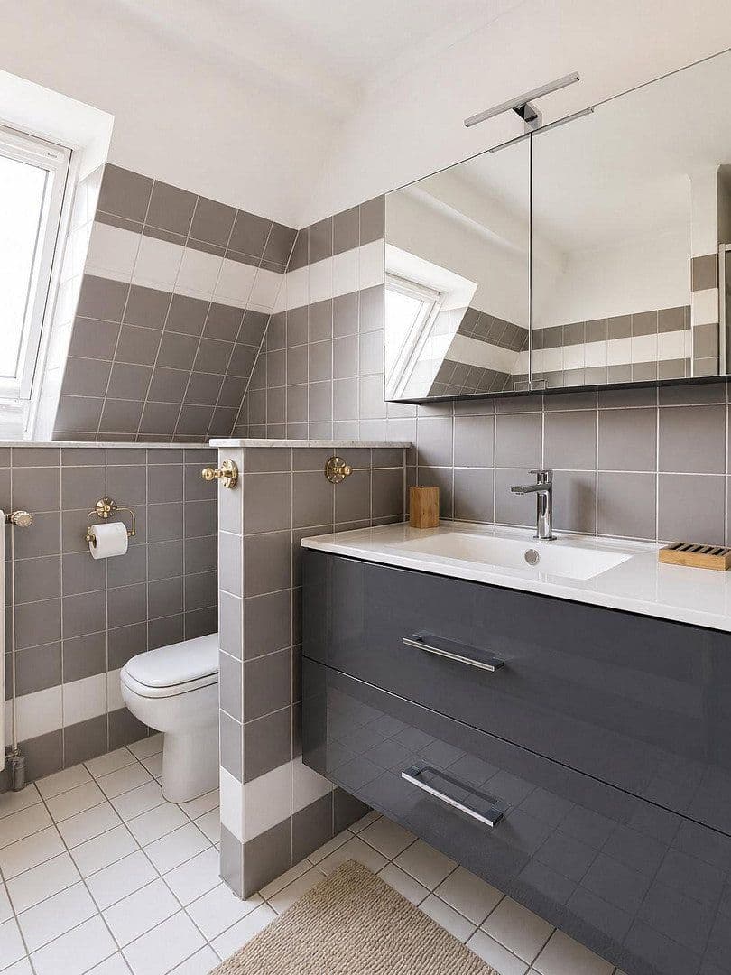 Prodej bytu 2+1 91 m², Blumenthalstrasse 13, Berlin, Berlín Prodej bytu 2+1 91 m², Blumenthalstrasse 13, Berlin, Berlín