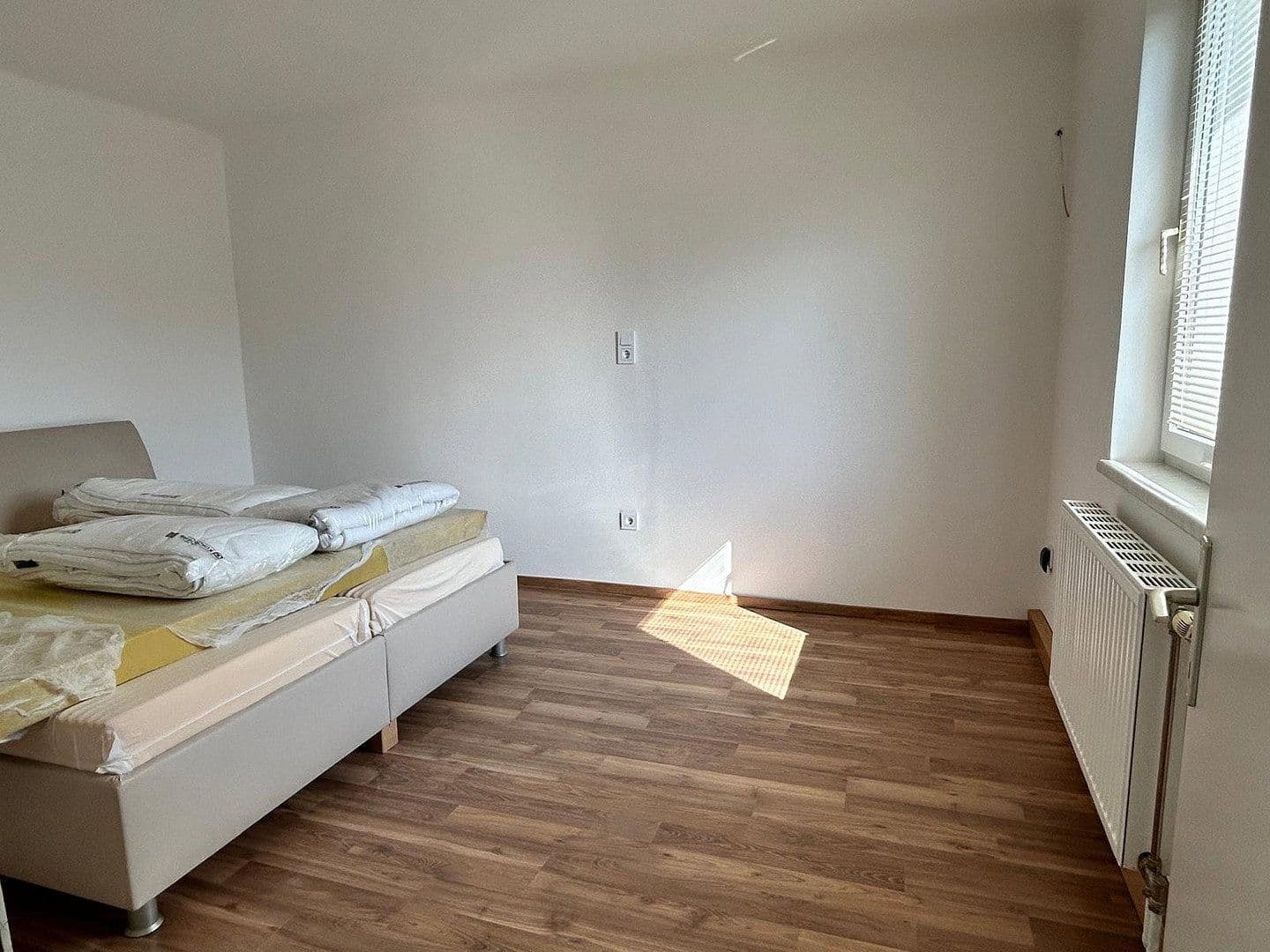 Pronájem domu 130 m², pozemek 589 m², Maria Lourd Weg 9, Enzersfel im Weinviertel, Dolní Rakousko Pronájem domu 130 m², pozemek 589 m², Maria Lourd Weg 9, Enzersfel im Weinviertel, Dolní Rakousko