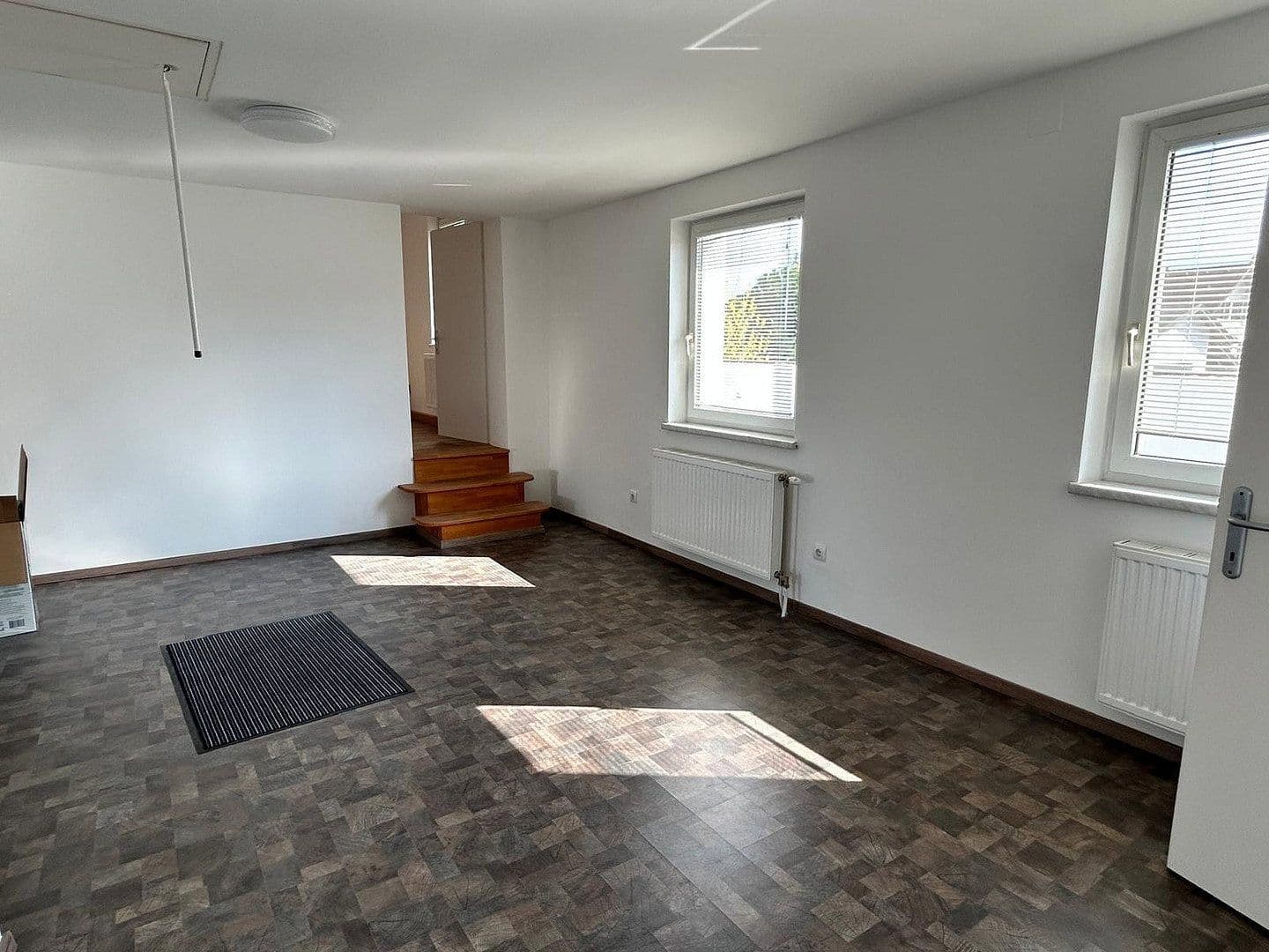 Pronájem domu 130 m², pozemek 589 m², Maria Lourd Weg 9, Enzersfel im Weinviertel, Dolní Rakousko Pronájem domu 130 m², pozemek 589 m², Maria Lourd Weg 9, Enzersfel im Weinviertel, Dolní Rakousko